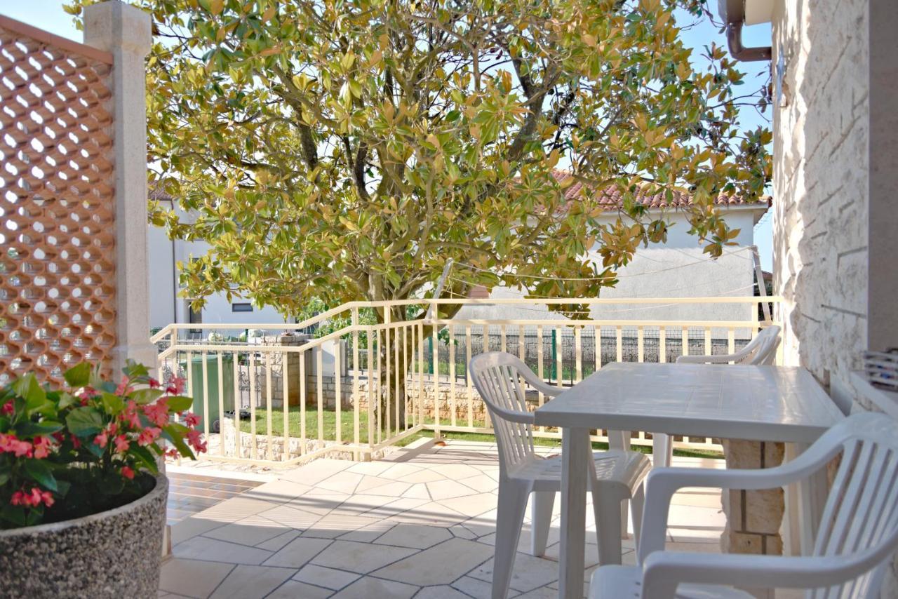 Apartments Vili أوماغ المظهر الخارجي الصورة