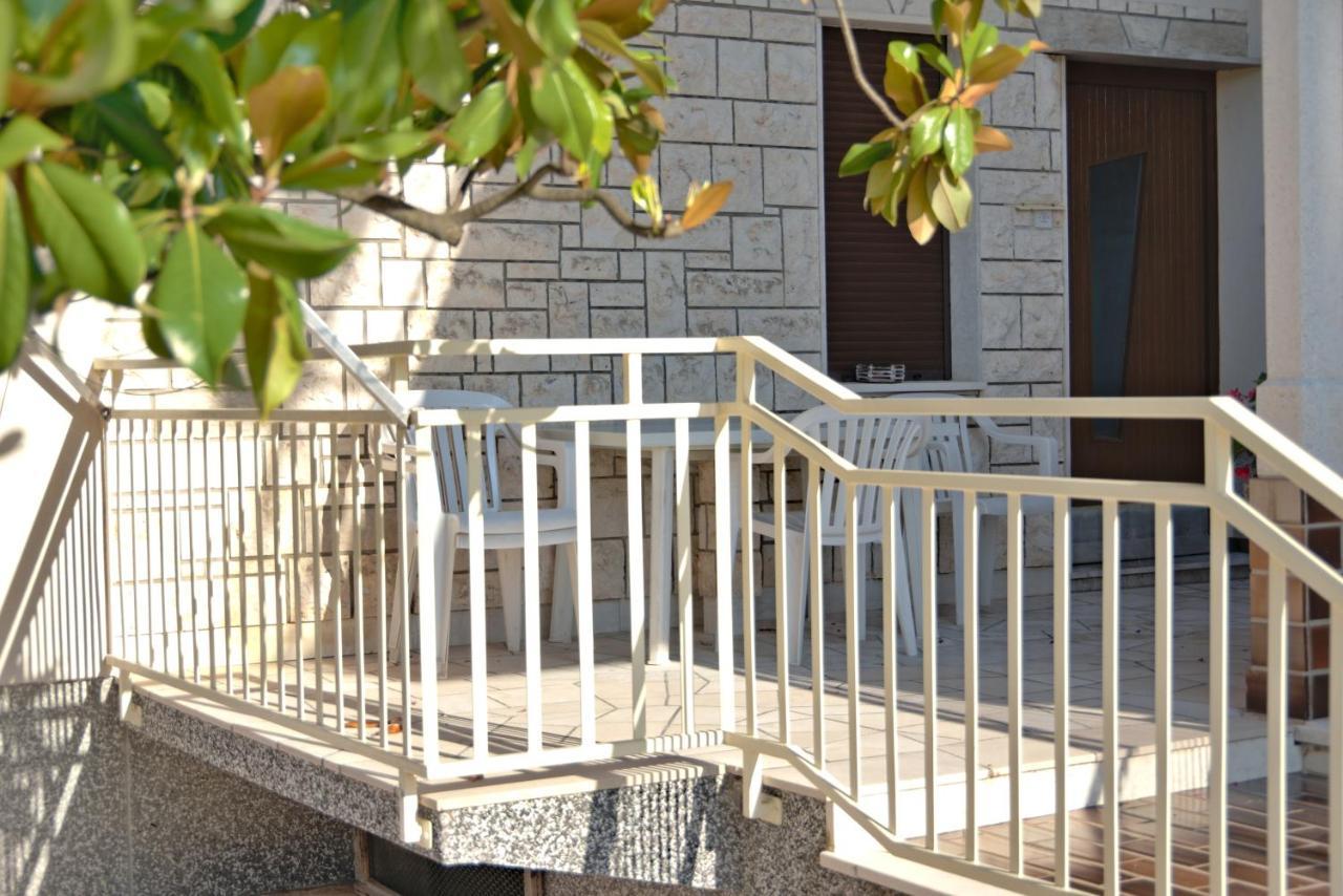 Apartments Vili أوماغ المظهر الخارجي الصورة