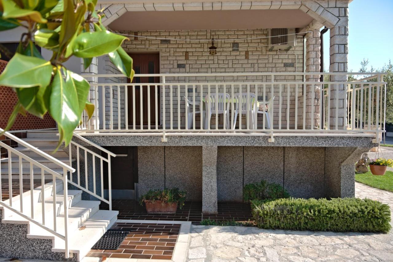 Apartments Vili أوماغ المظهر الخارجي الصورة