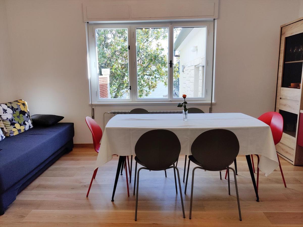 Apartments Vili أوماغ المظهر الخارجي الصورة