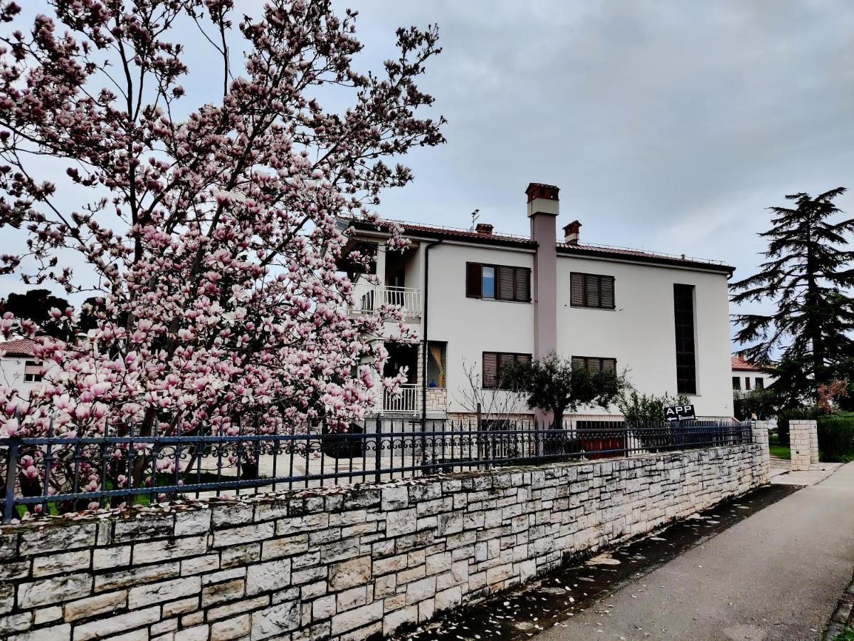 Apartments Vili أوماغ المظهر الخارجي الصورة